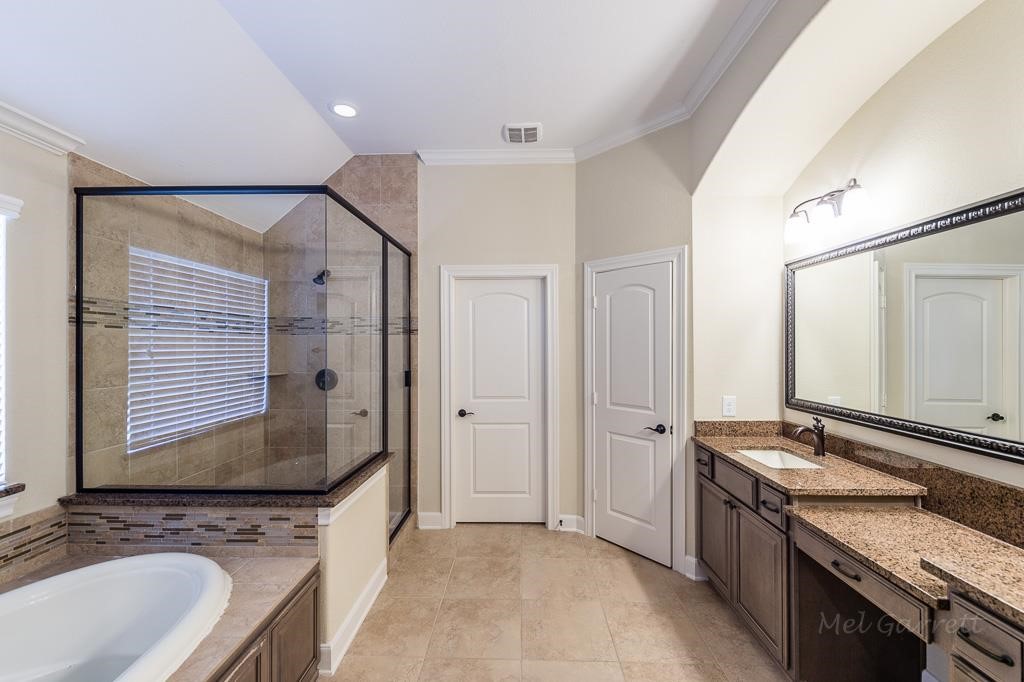 26827 Longleaf Valley Drive Property Photo 16