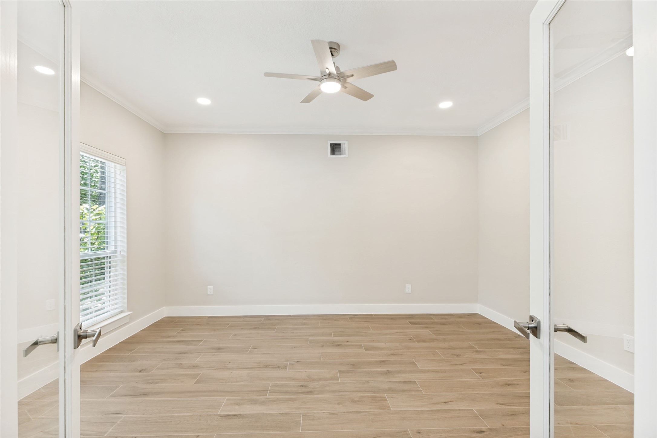 3418 Woodland View Drive Property Photo 15