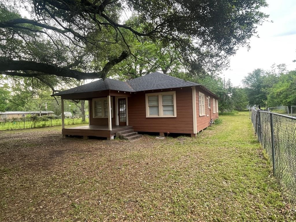 104 5th Street Property Photo 2