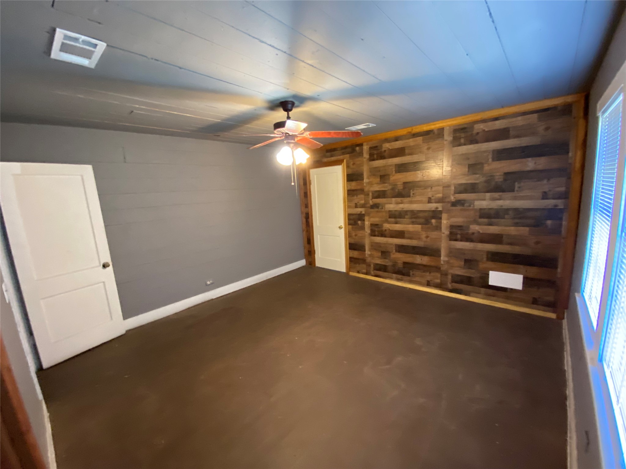 104 5th Street Property Photo 14