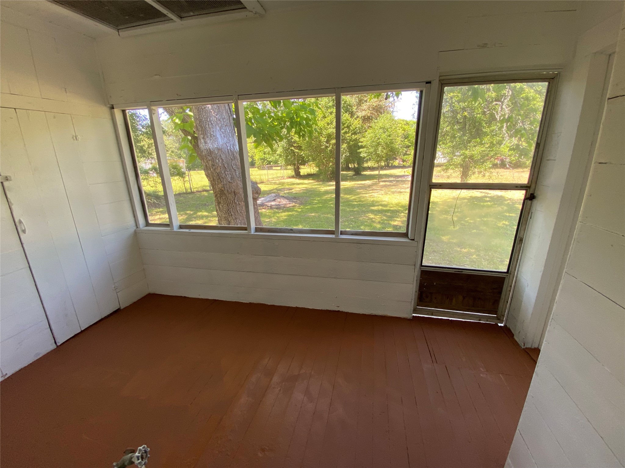 104 5th Street Property Photo 17