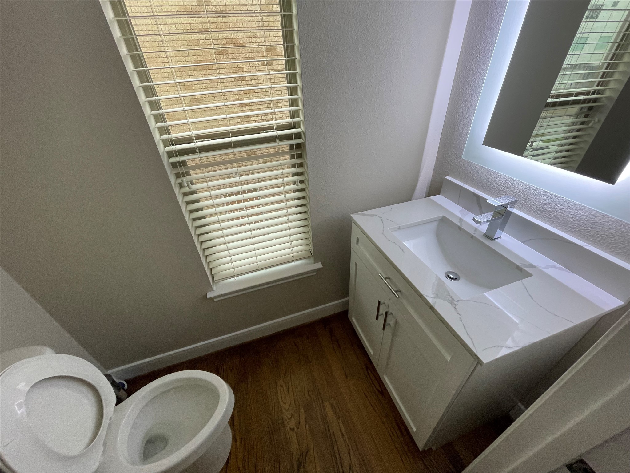 2010 Rosedale Street B Property Photo 8