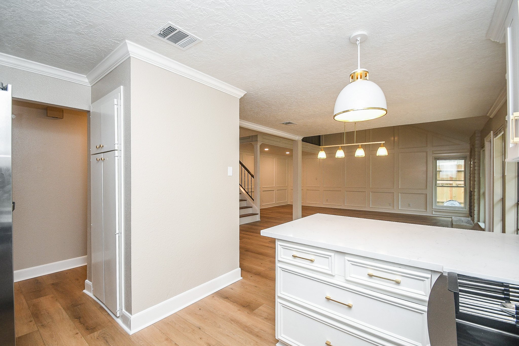 22418 Elsinore Drive Property Photo 10