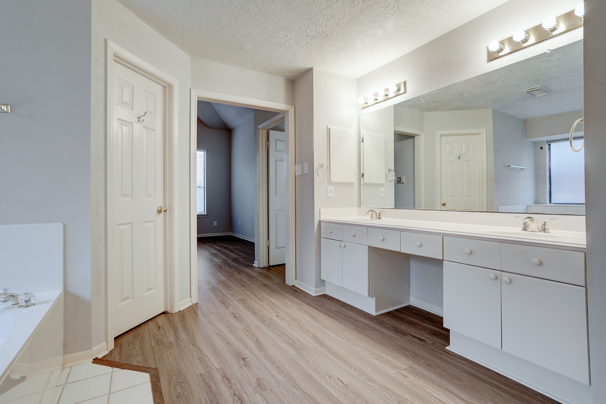 3126 Pebble Bay Drive Property Photo 25
