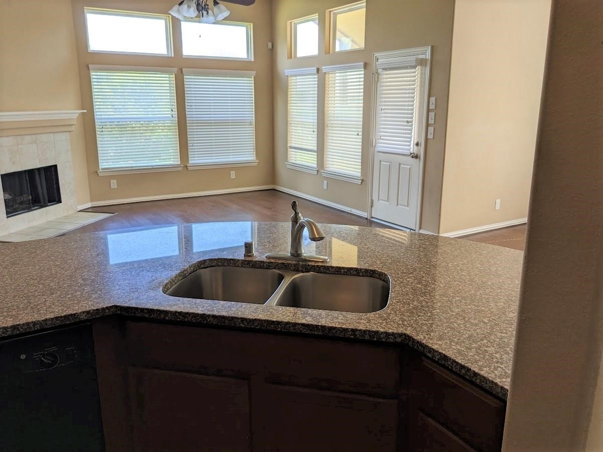 9427 Fossil Canyon Drive Property Photo 7