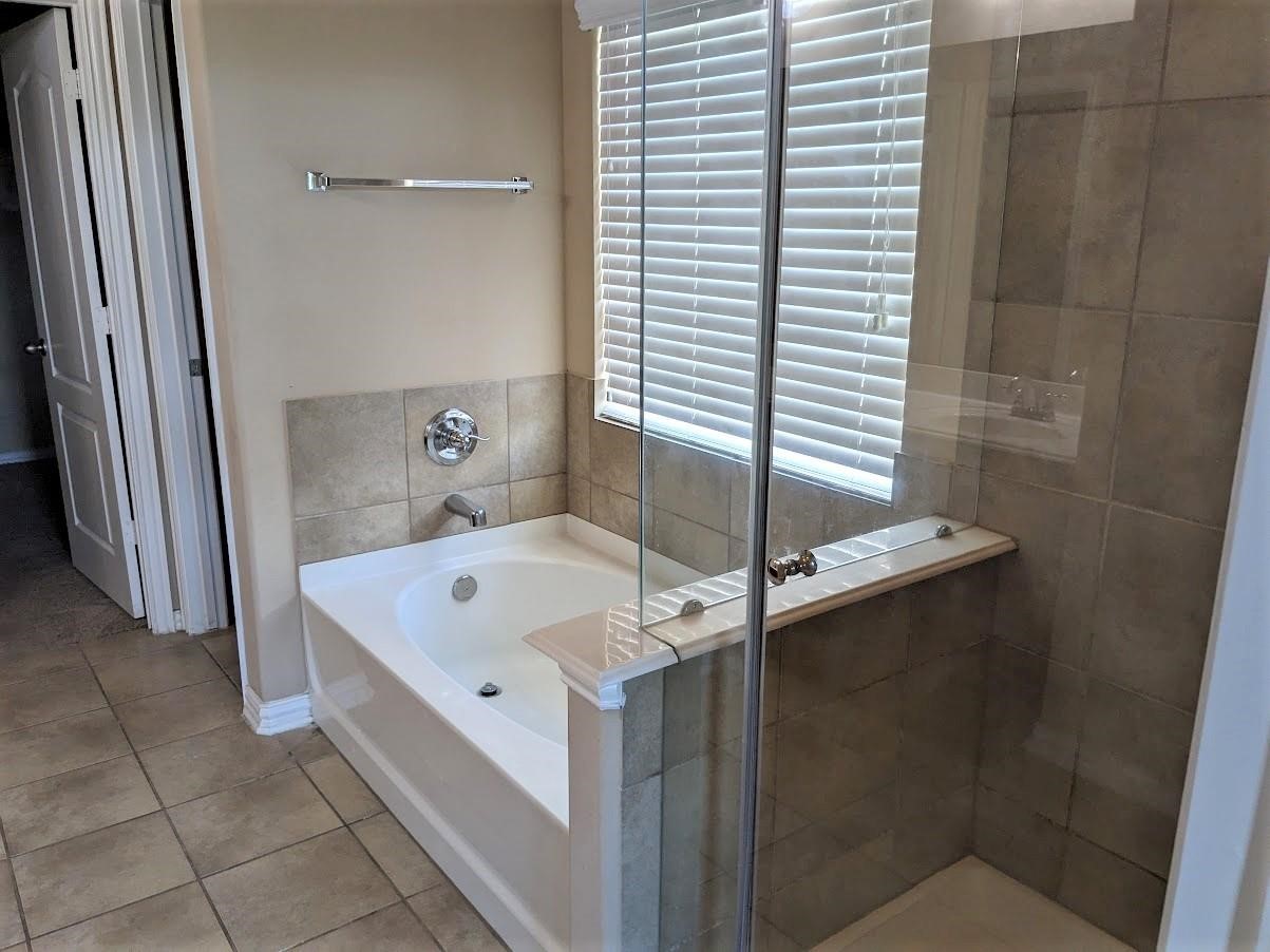 9427 Fossil Canyon Drive Property Photo 12
