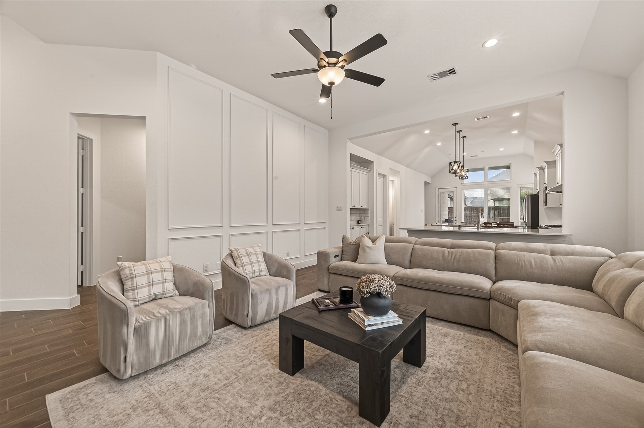 5019 Country Meadows Trail Property Photo 8