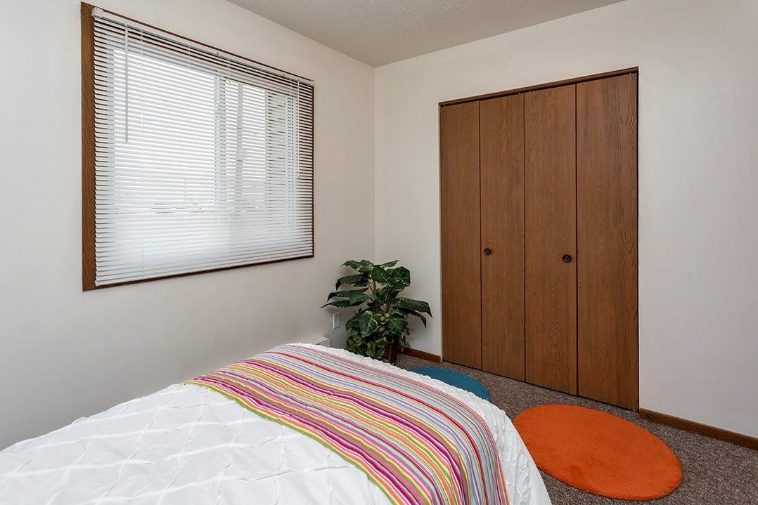 223 W 4th Avenue Property Photo 4