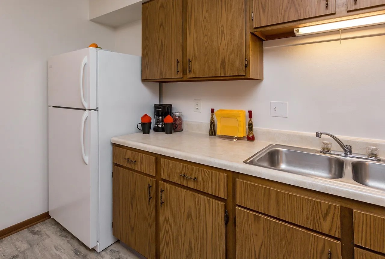 223 W 4th Avenue Property Photo 6