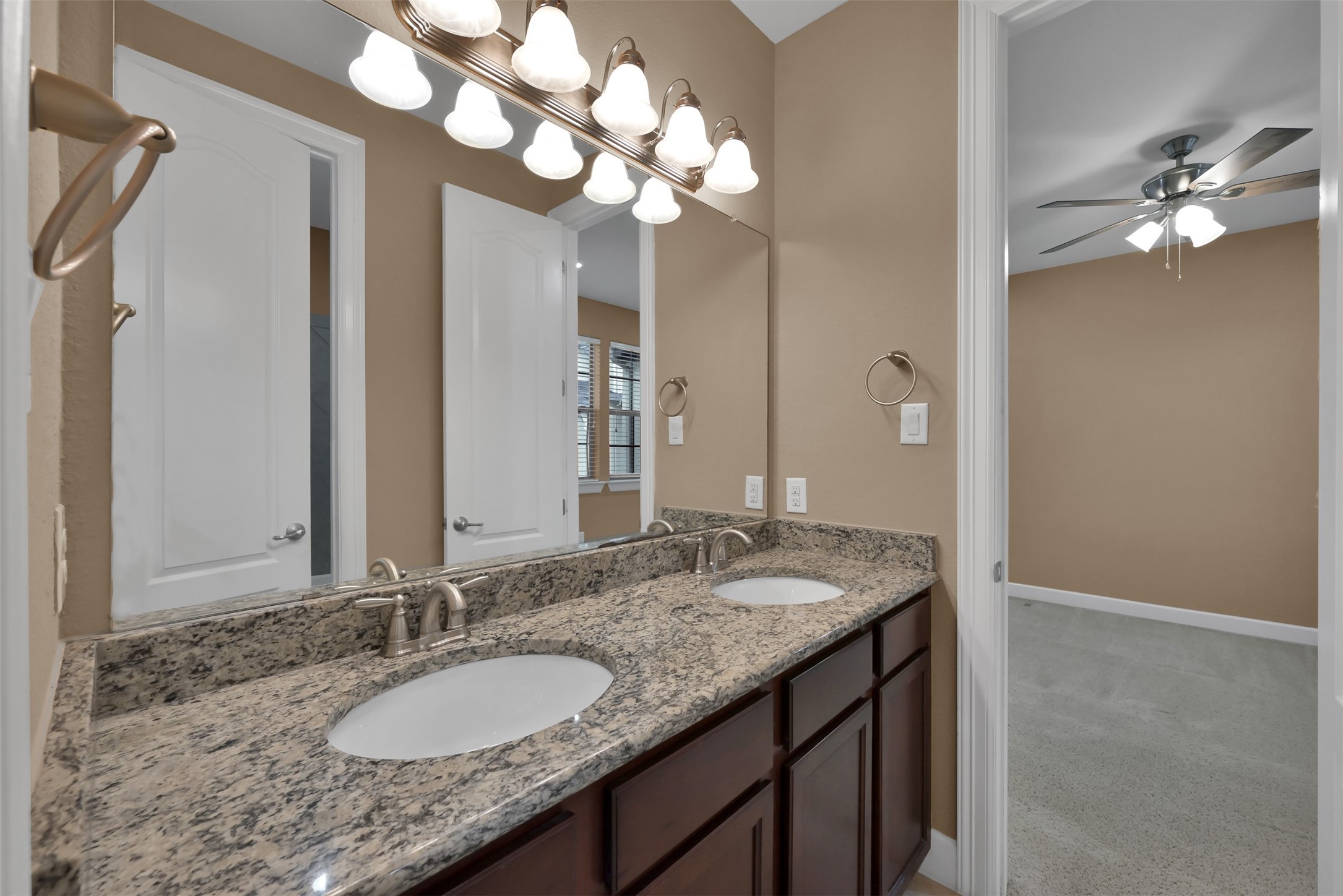 14546 San Pietro Drive Property Photo 20