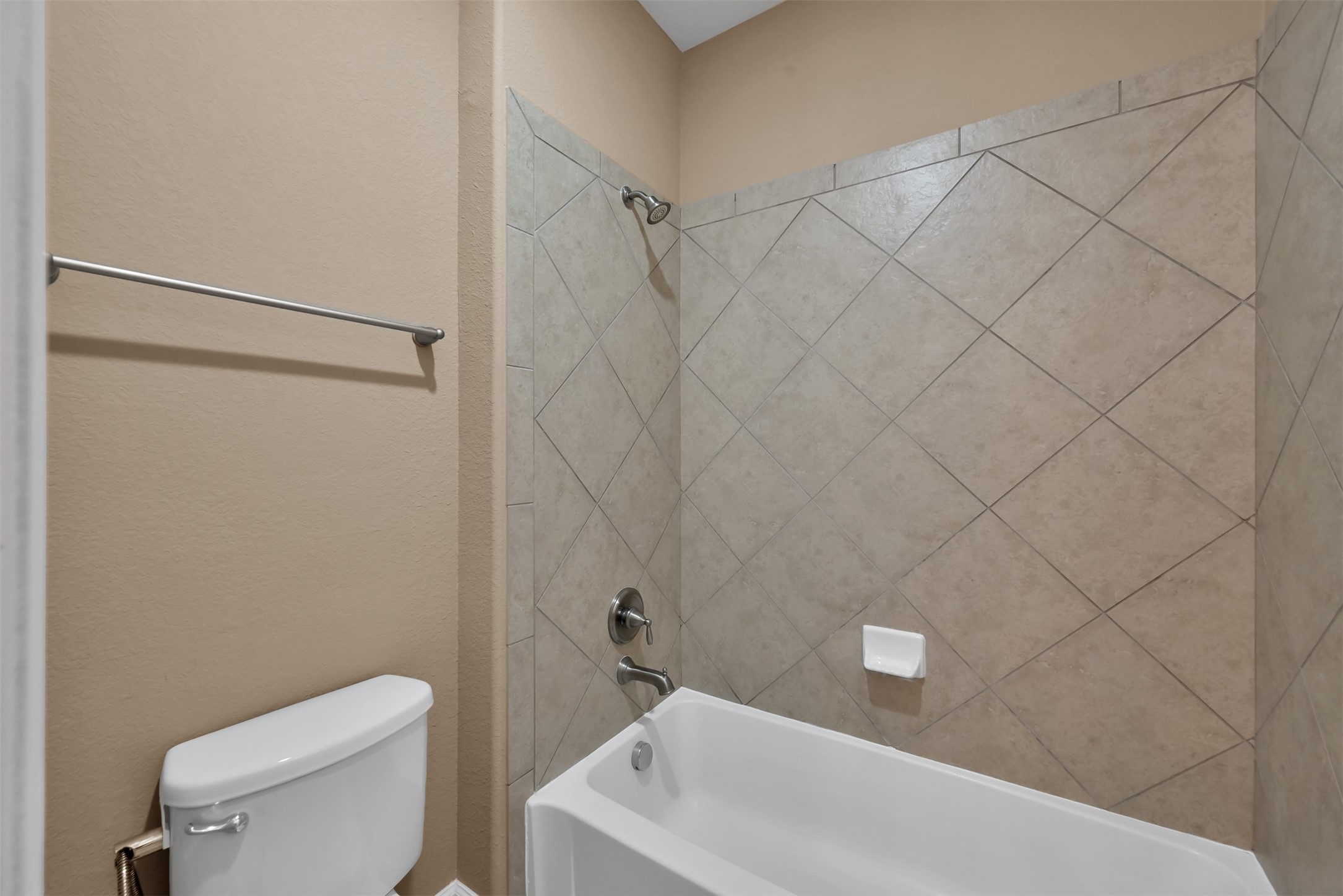 14546 San Pietro Drive Property Photo 21