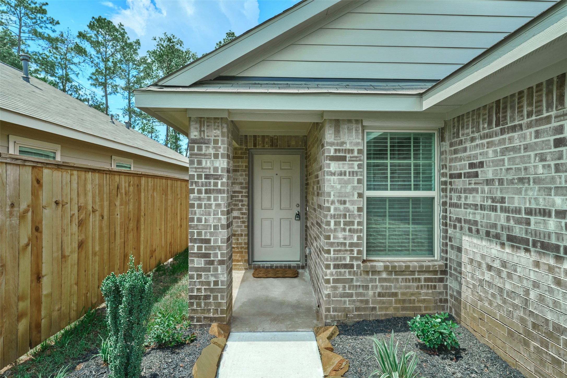3755 Solanum Drive Property Photo 2
