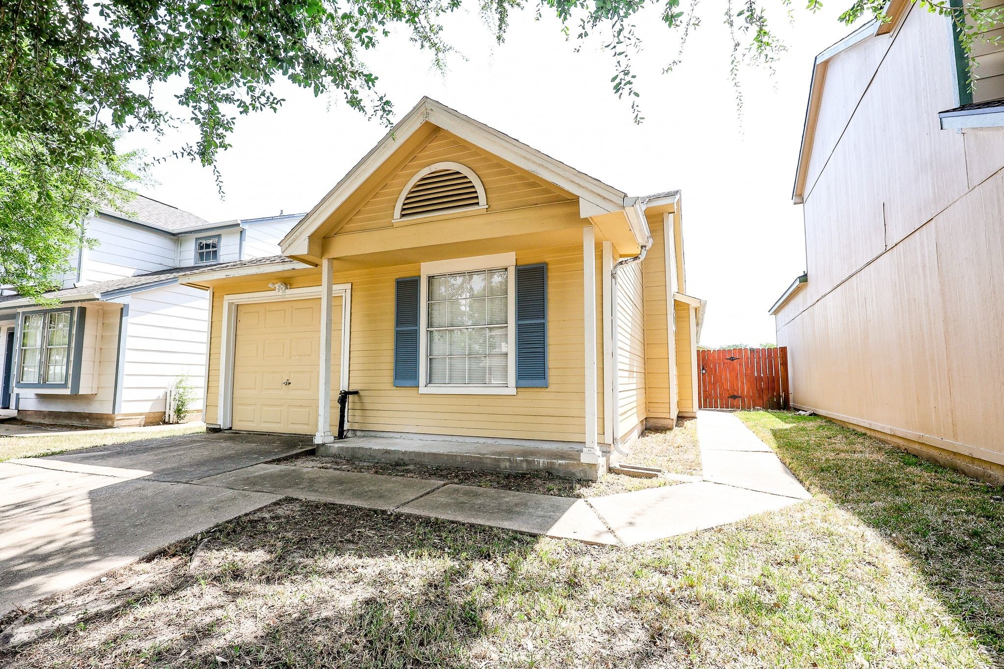 11510 Teaside Drive Property Photo 2