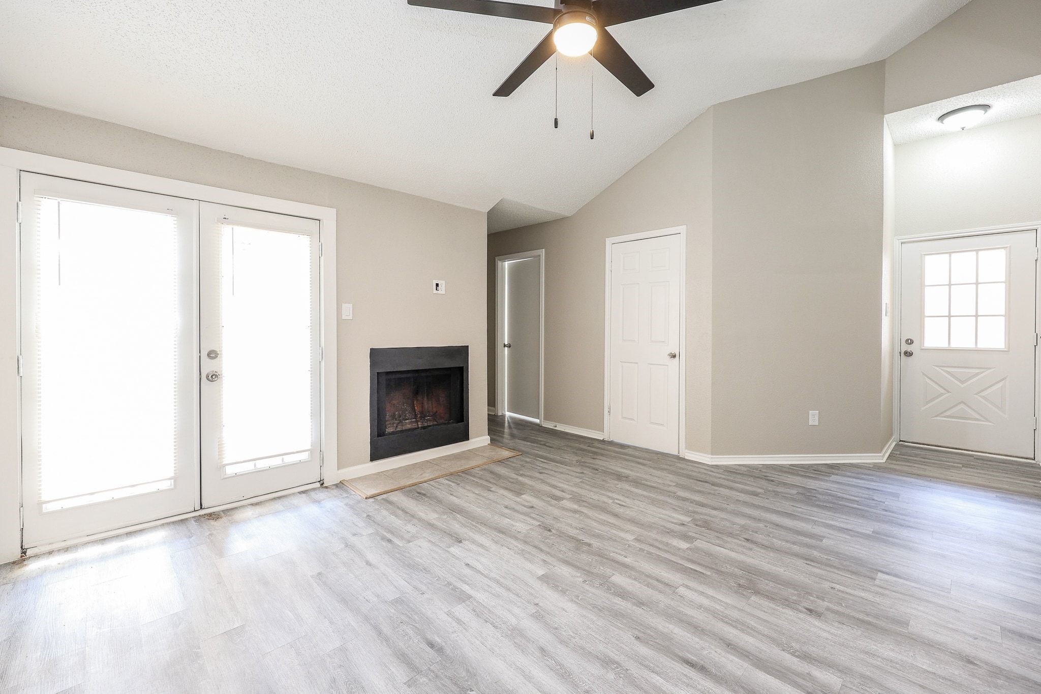 11510 Teaside Drive Property Photo 5
