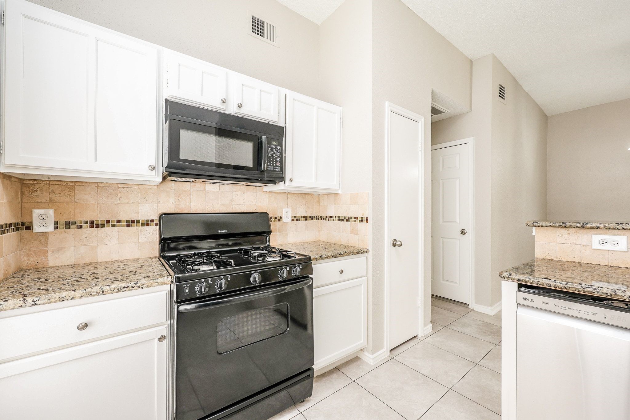 11510 Teaside Drive Property Photo 10