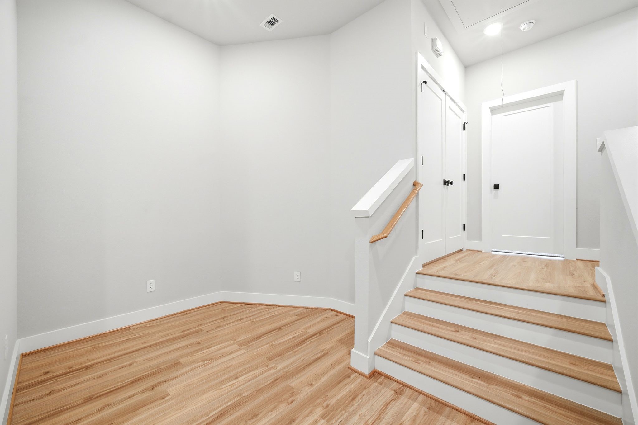 5814 Cebra Street Property Photo 15