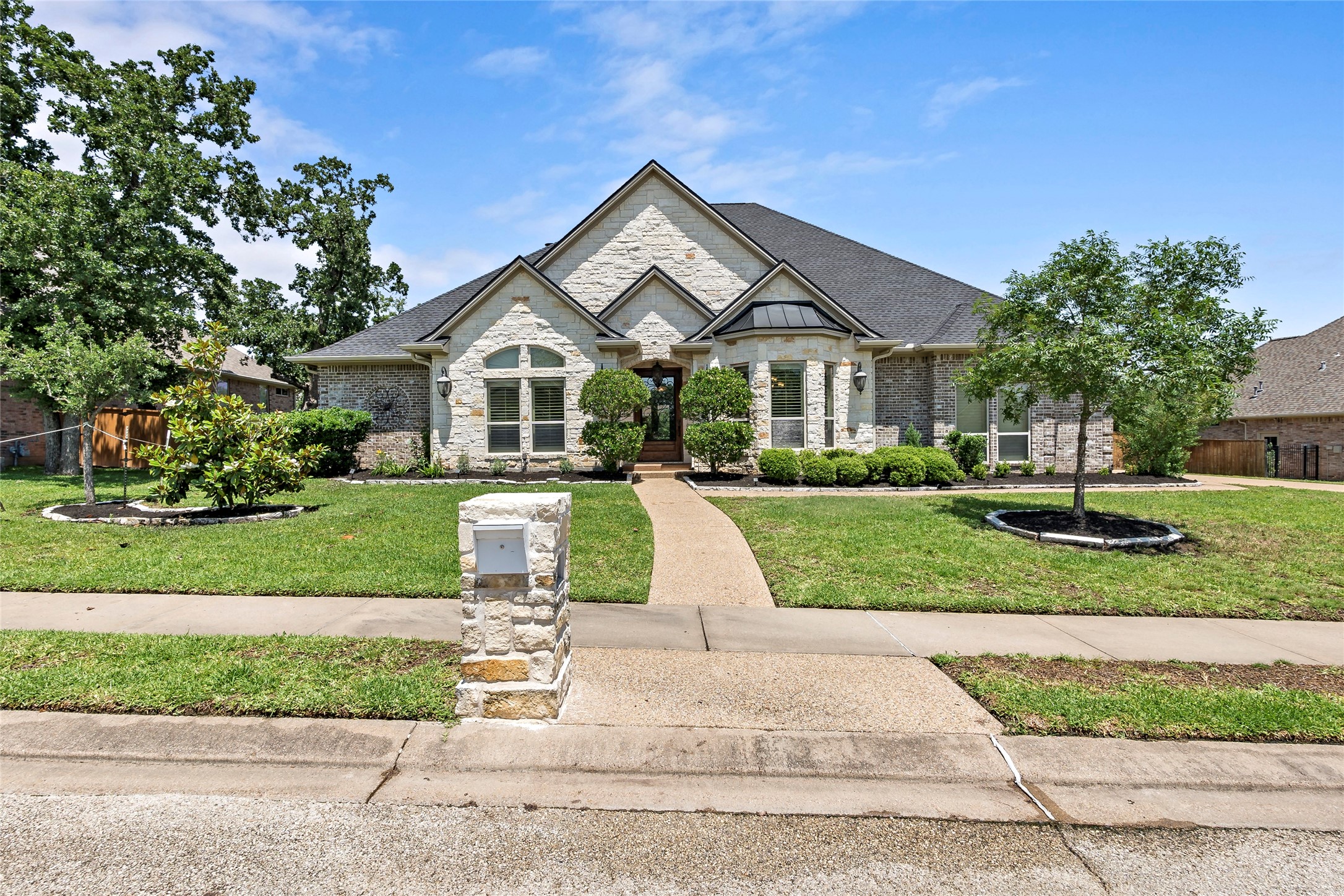 5307 Cascades Court Property Photo 1
