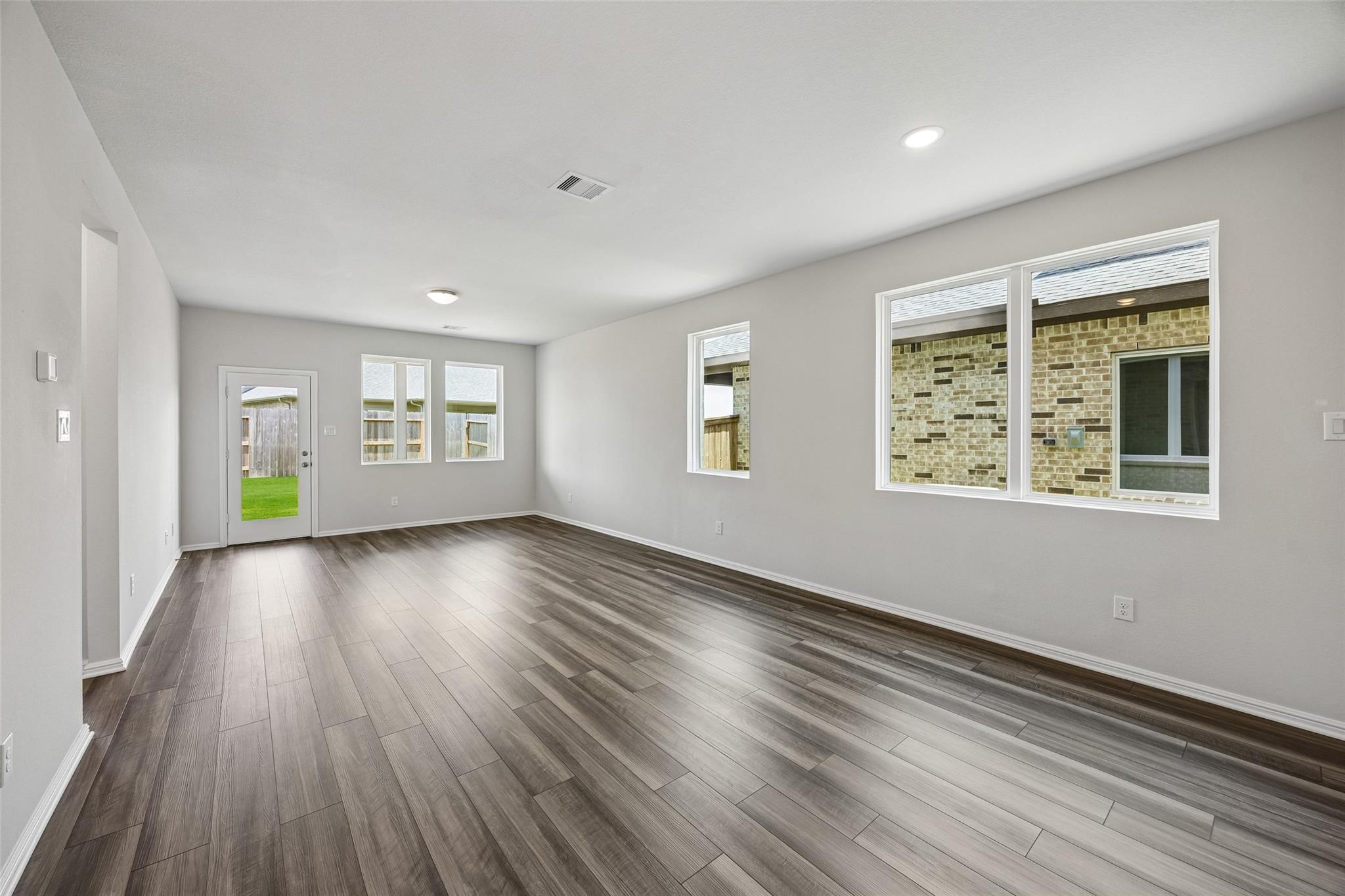 1111 Novelle Bend Drive Property Photo 11