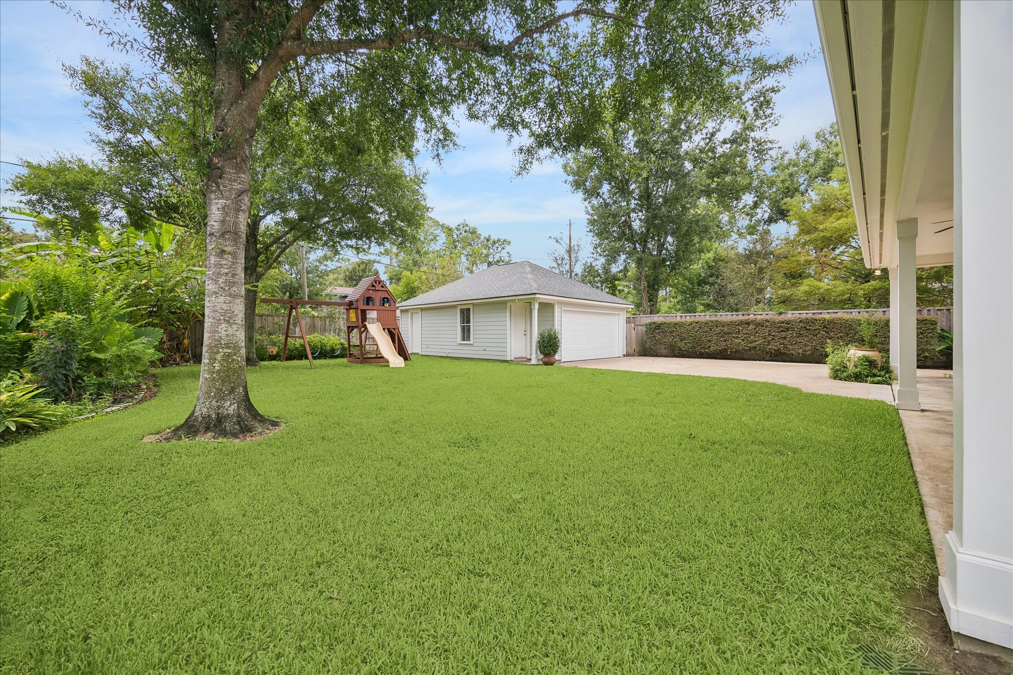 721 W 41st Street Property Photo 18