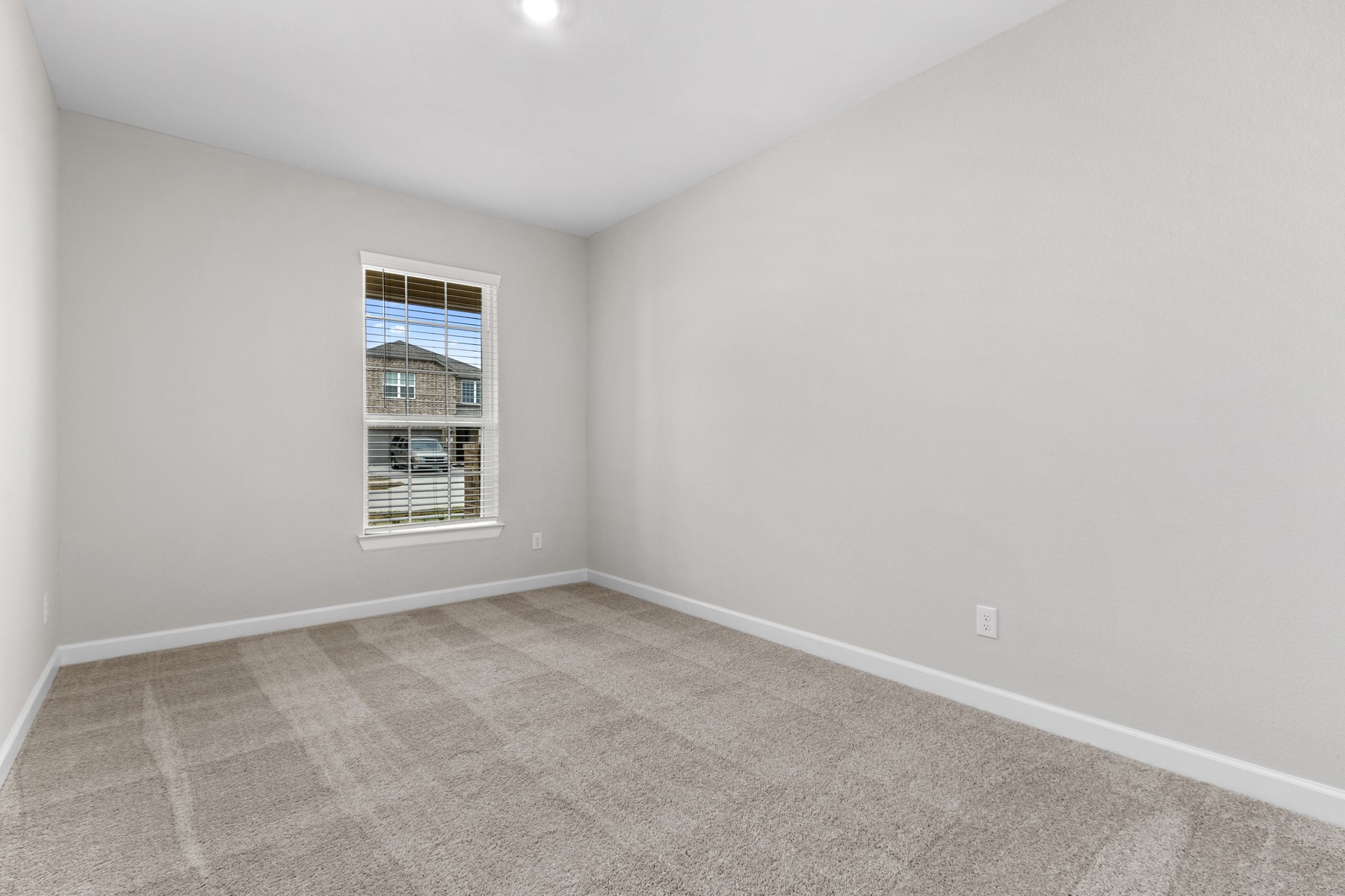 1026 Whispering Winds Drive Property Photo 14