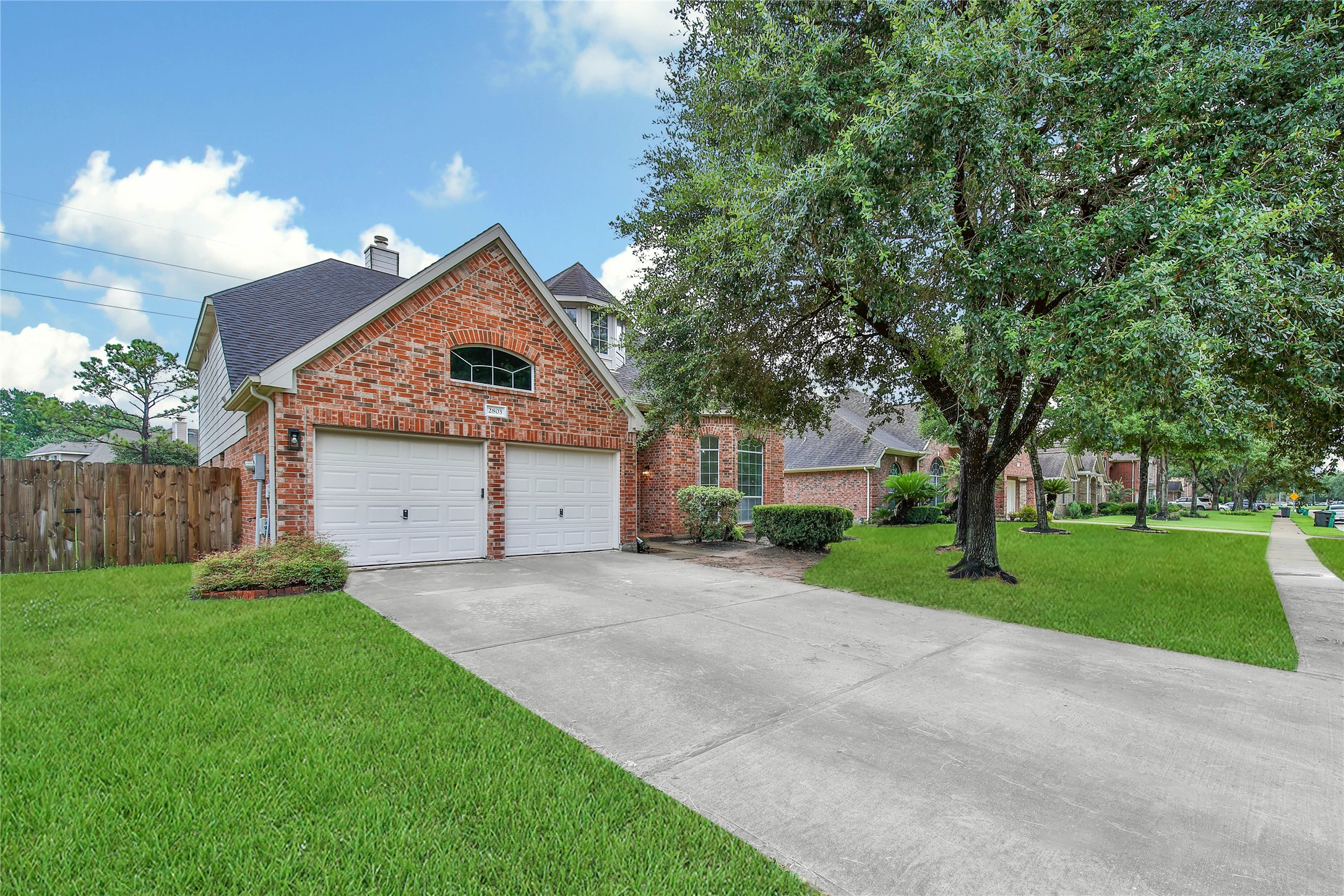 2803 Falcon Knoll Lane Property Photo 1