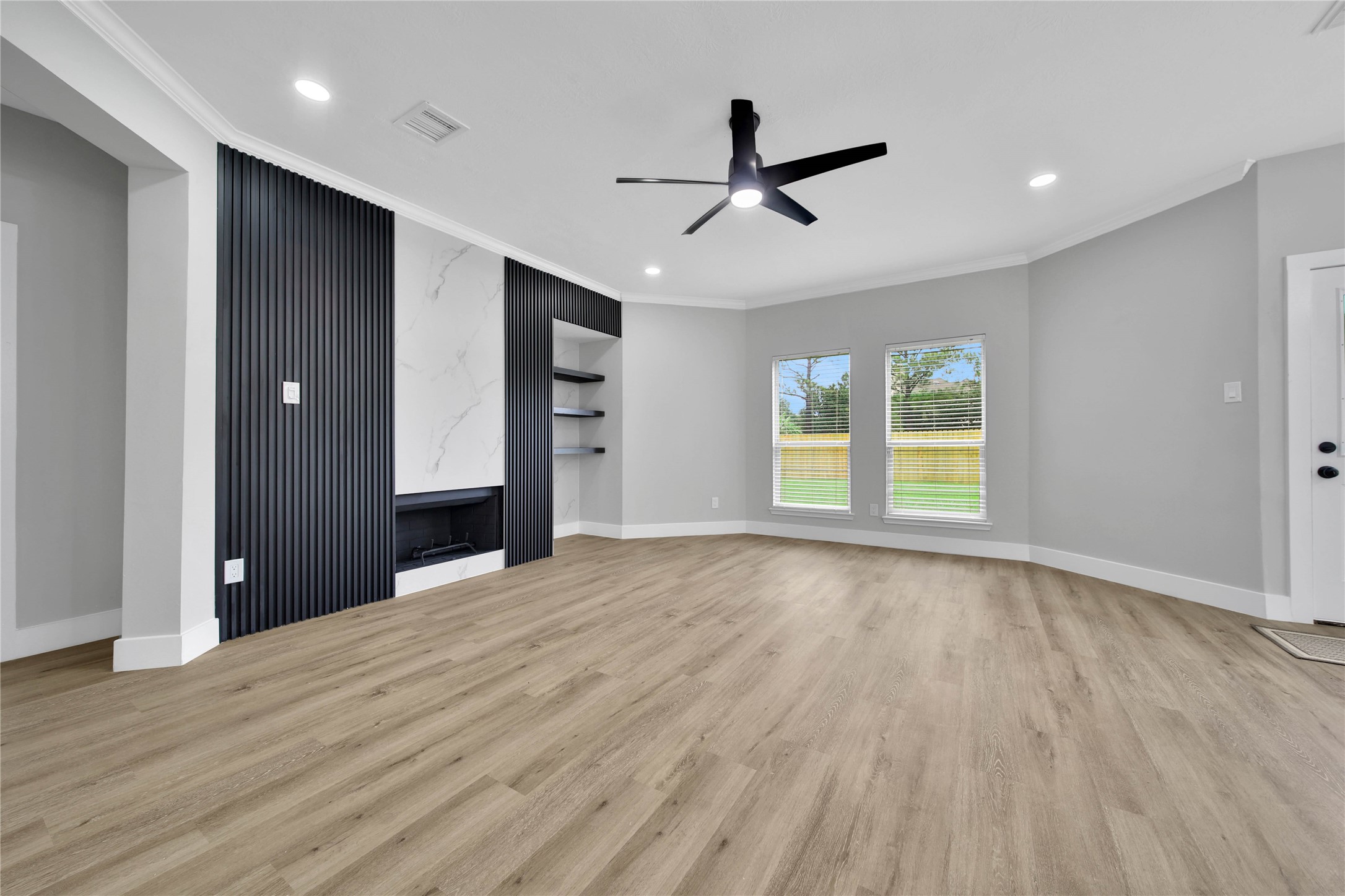 2803 Falcon Knoll Lane Property Photo 11