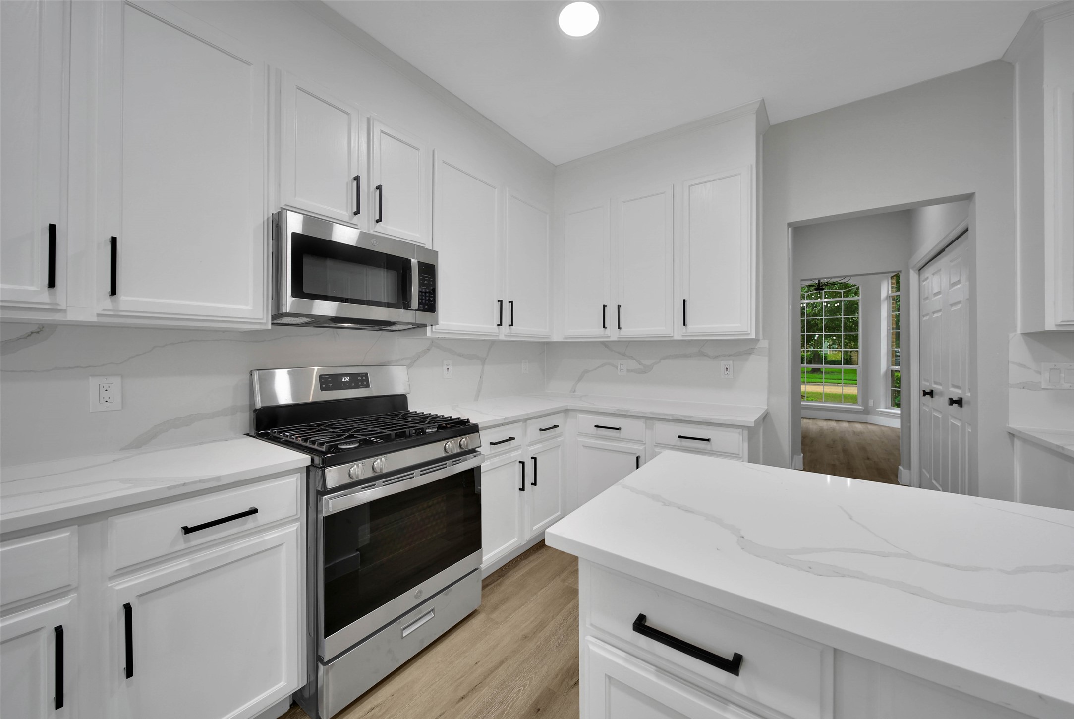 2803 Falcon Knoll Lane Property Photo 15