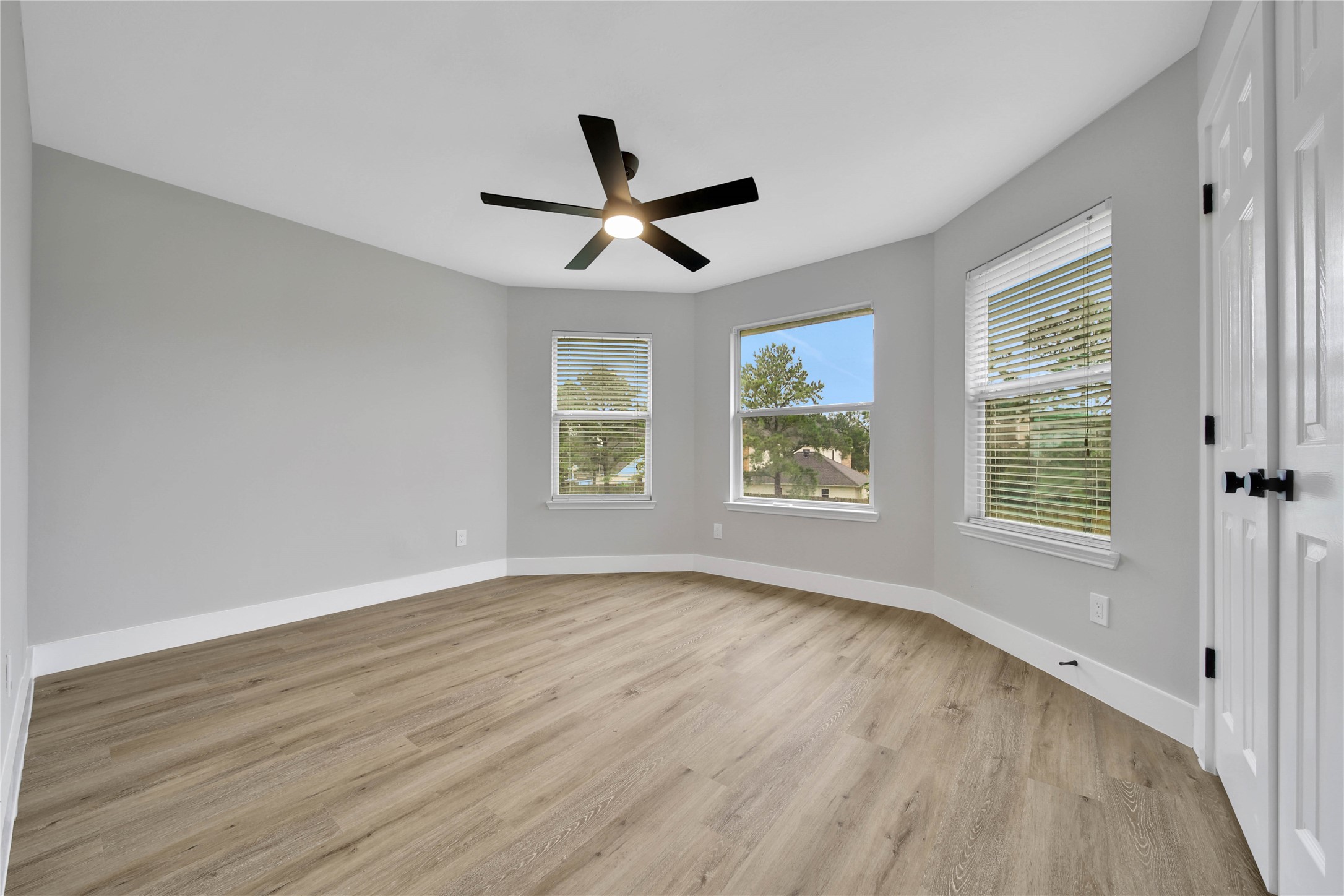 2803 Falcon Knoll Lane Property Photo 25