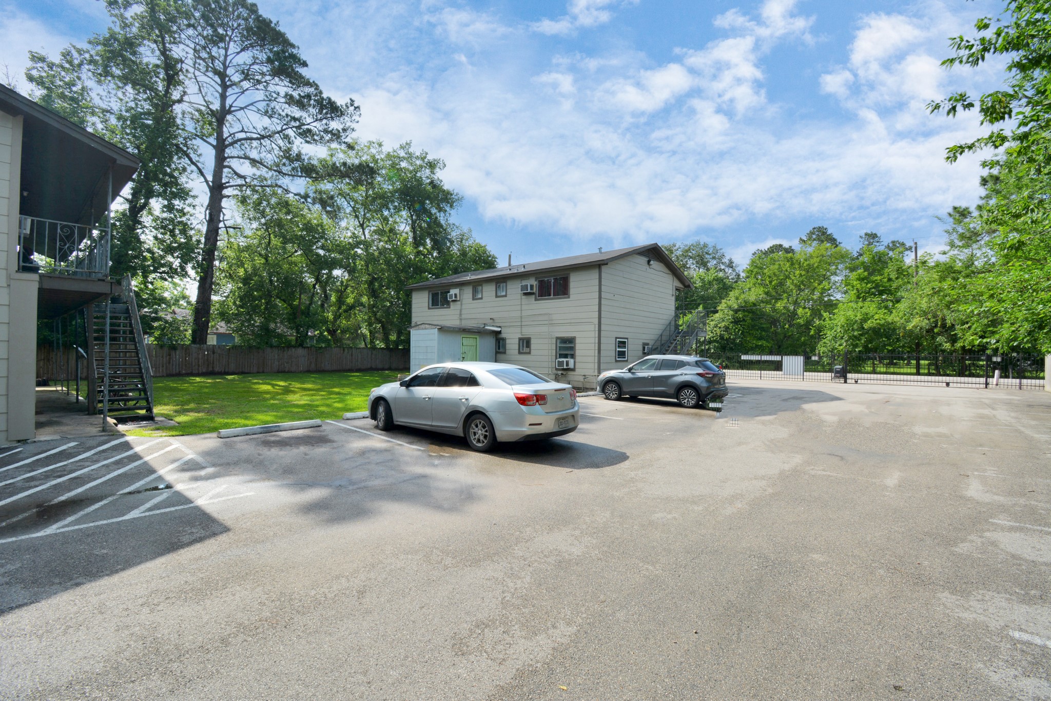 9211 N Green River Drive B Property Photo 11
