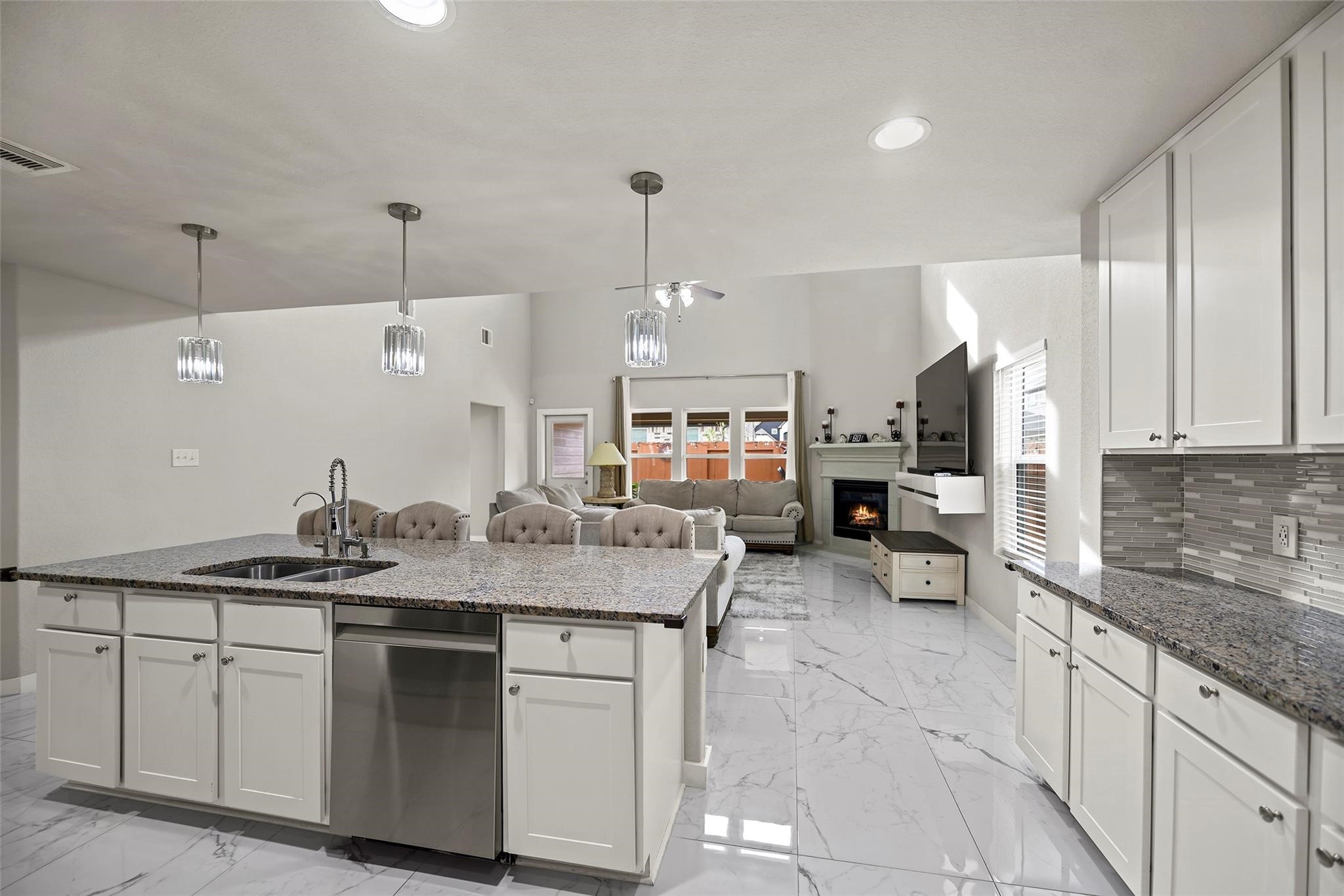 2110 Artic Loon Drive Property Photo 5