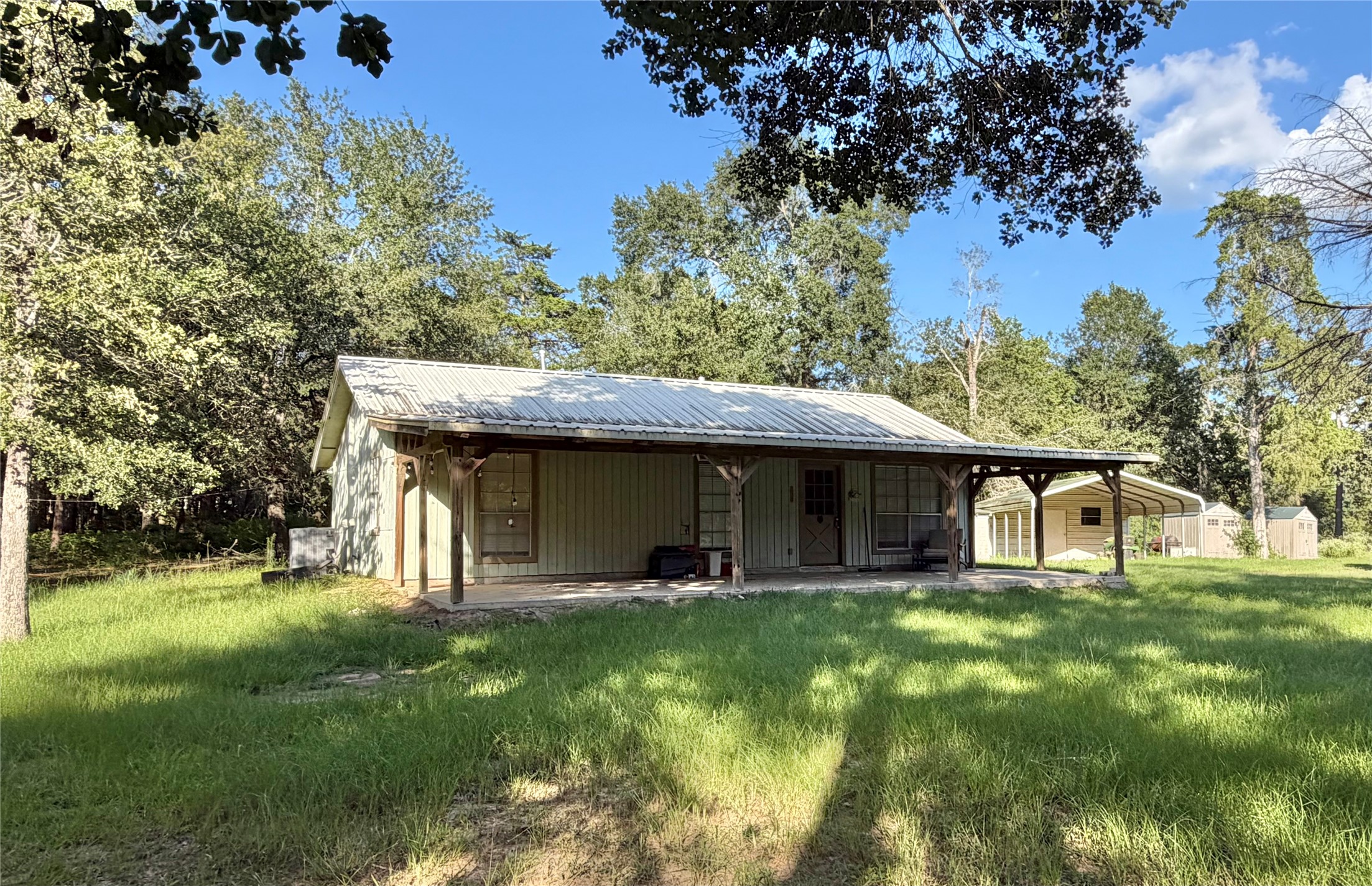 26011 Bernard Road Property Photo 1