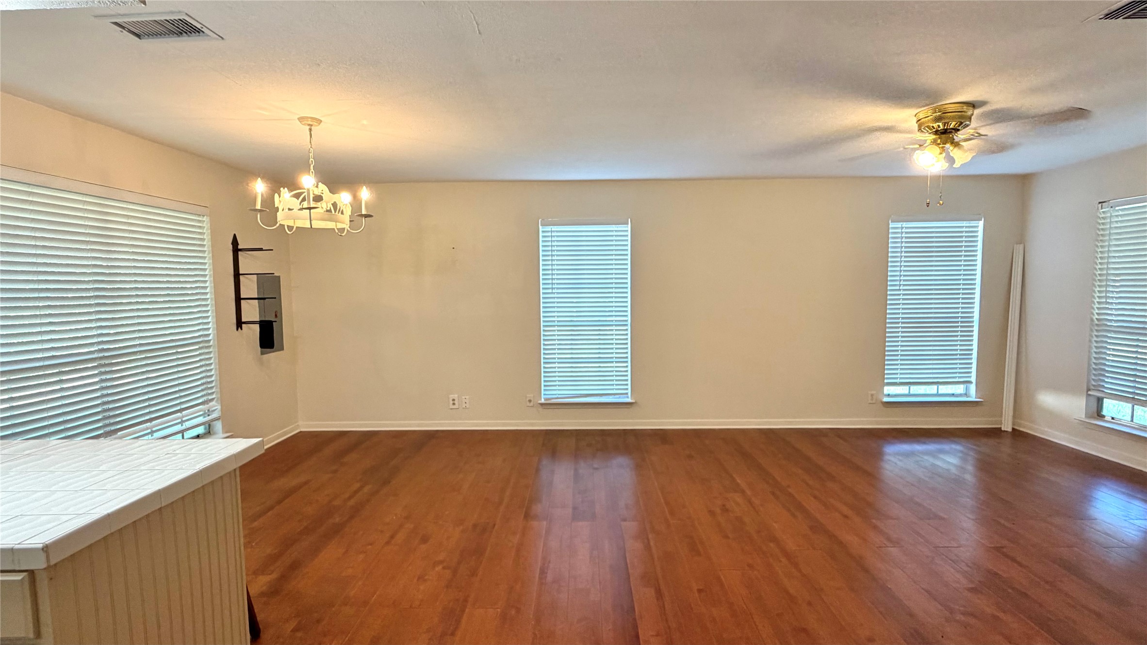 26011 Bernard Road Property Photo 9