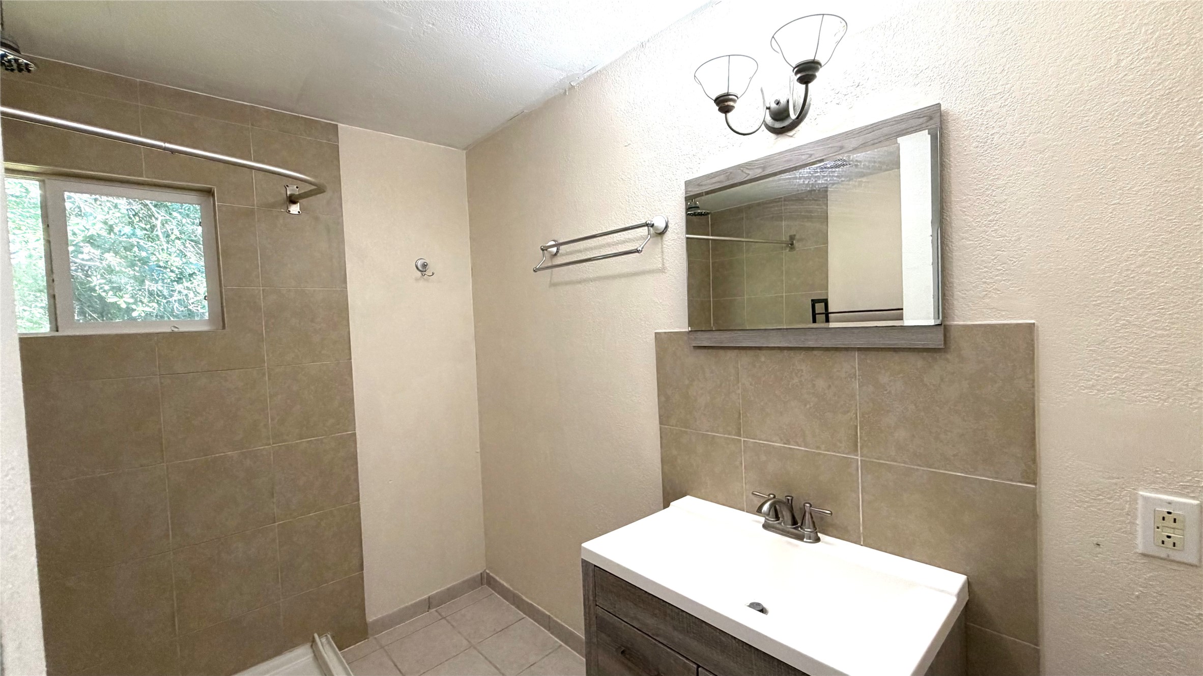26011 Bernard Road Property Photo 13