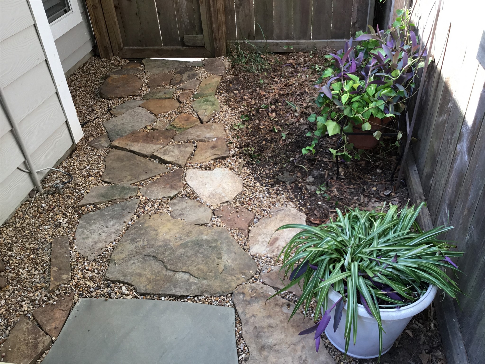 3 Spiral Vine Circle Property Photo 40
