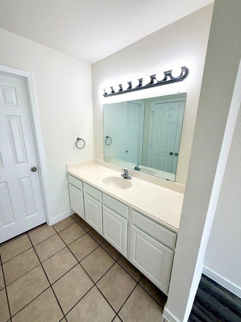 11983 Bob White Drive 848 Property Photo 7