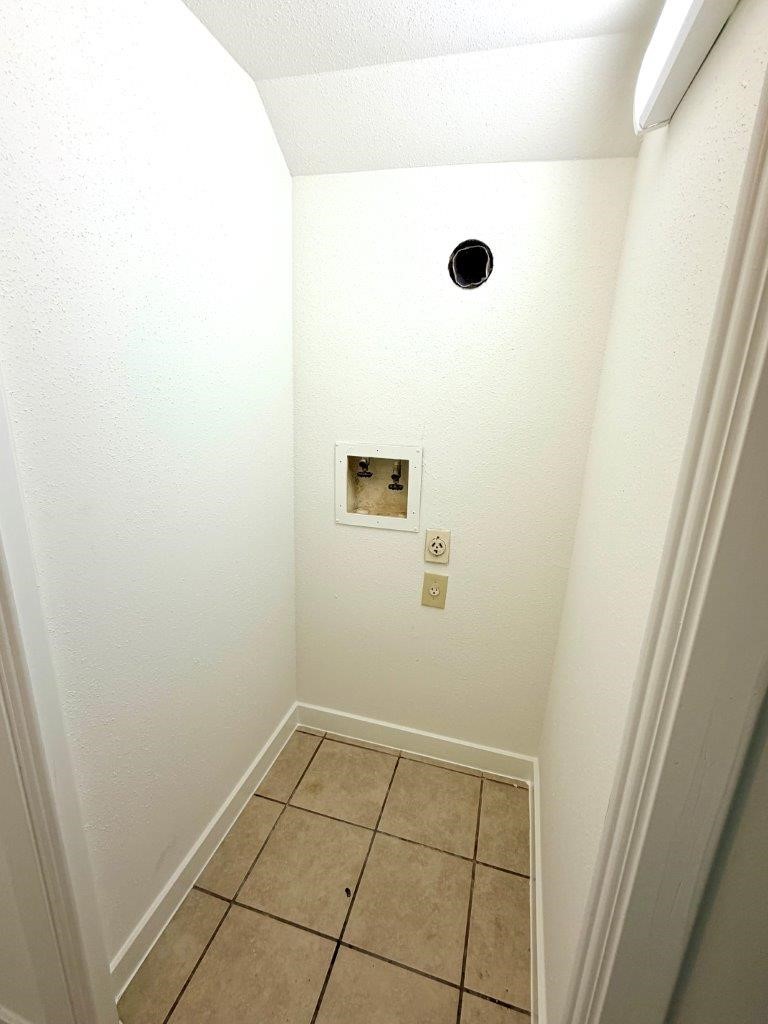 11983 Bob White Drive 848 Property Photo 10