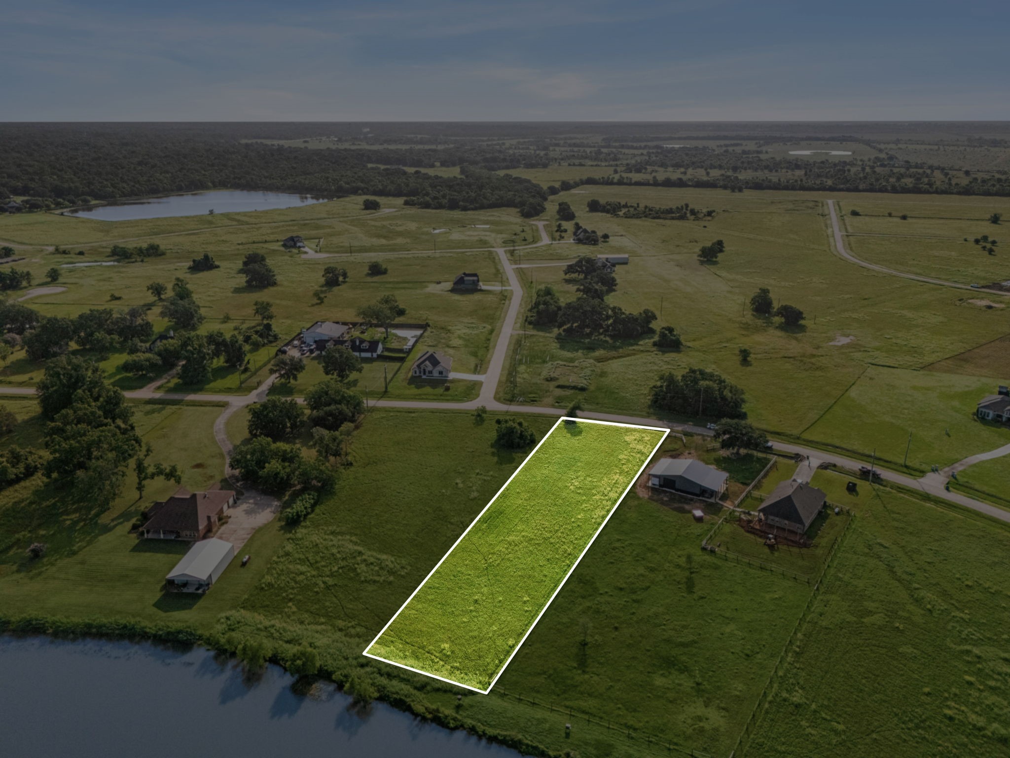 808 Wagon Wheel Trail Property Photo 3