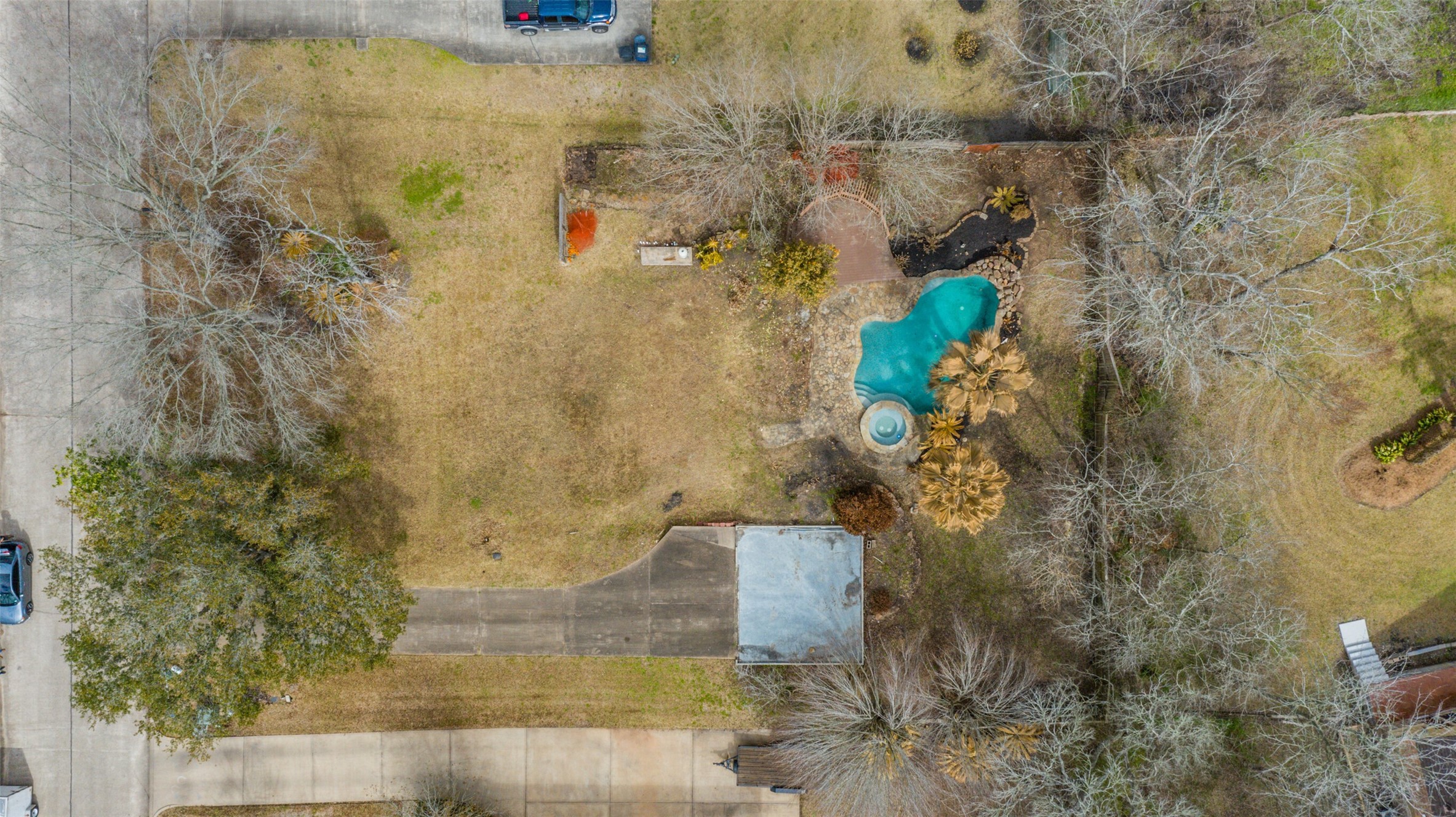 503 Independence Drive Property Photo 2