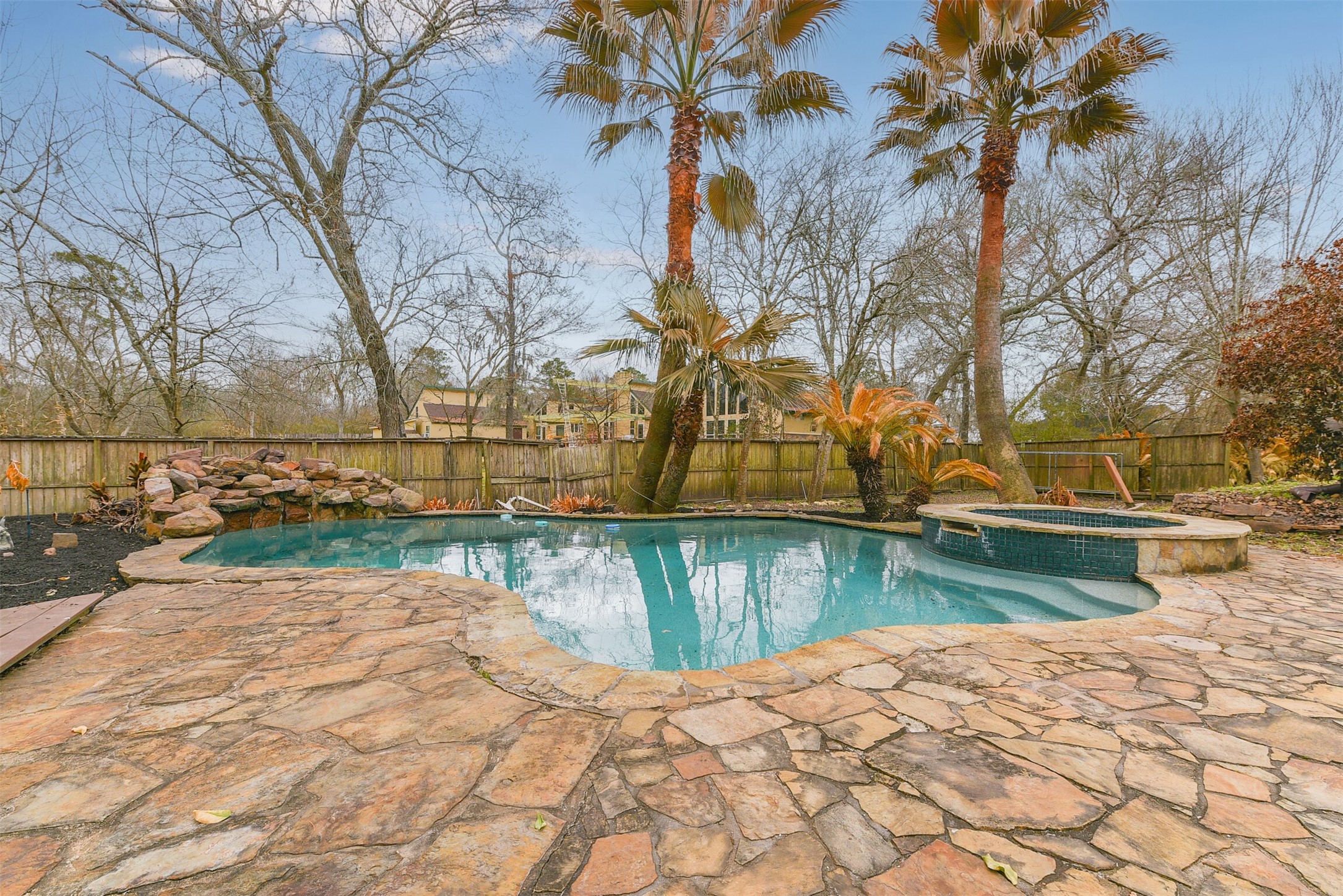 503 Independence Drive Property Photo 10