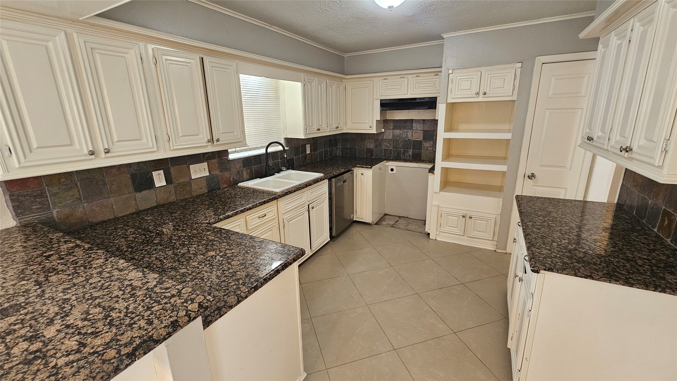3310 Indian Mound Trail Property Photo 7