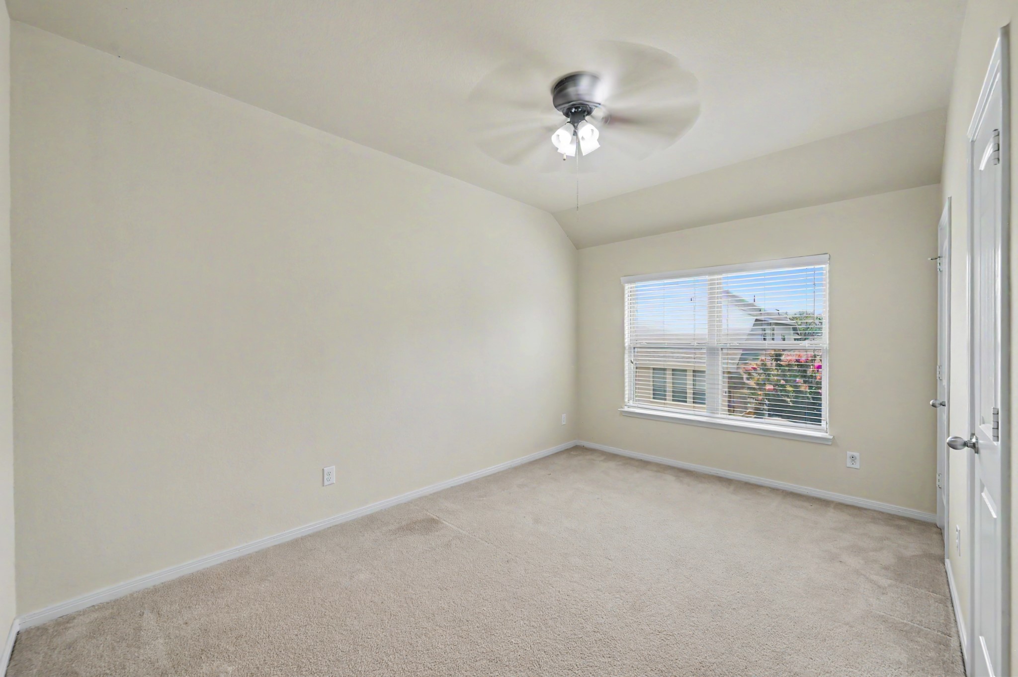 19315 Anchor Bay Lane Property Photo 28