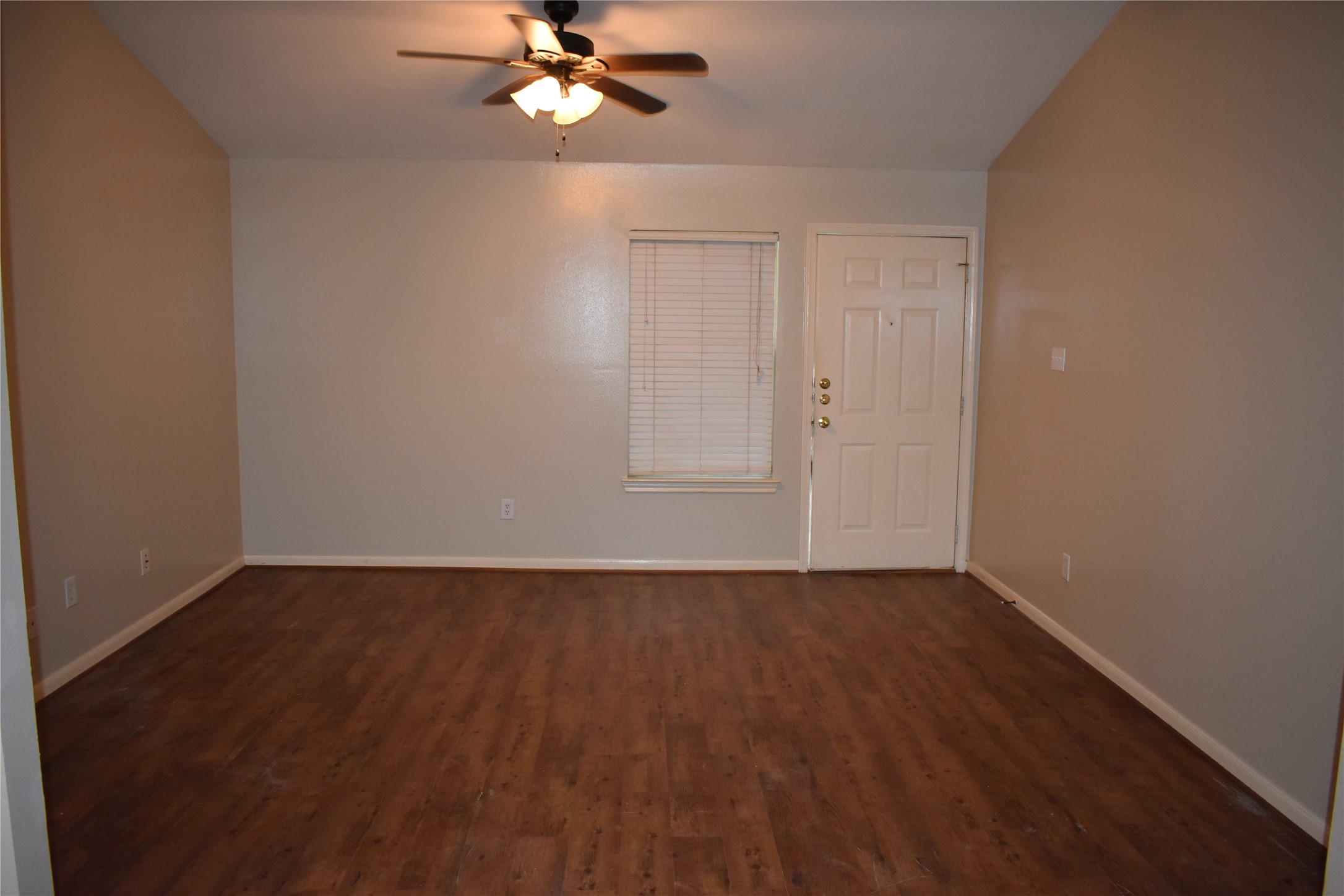 5314 Tallowpine Terrace Property Photo 2