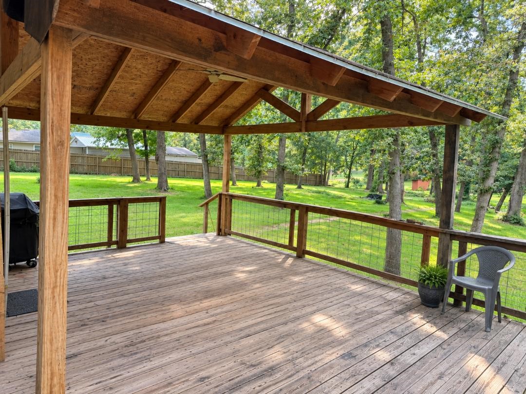 605 County Road Property Photo 1