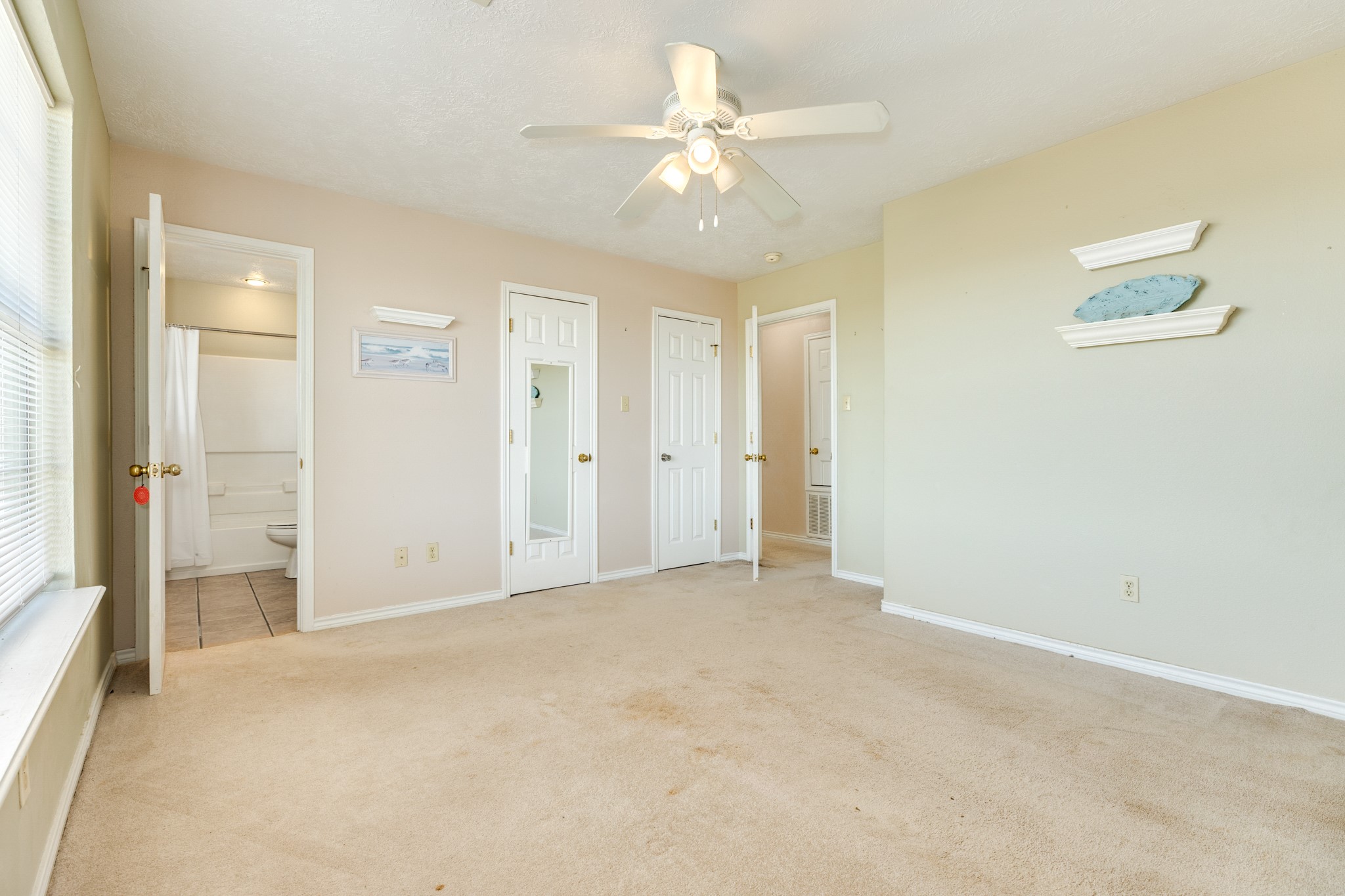 118 Lindrose Street Property Photo 20