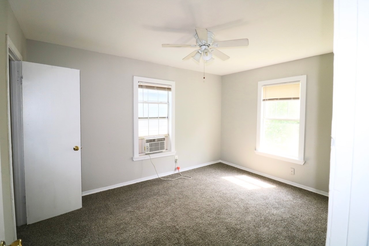 3102 Brackenridge Street 1 Property Photo 2