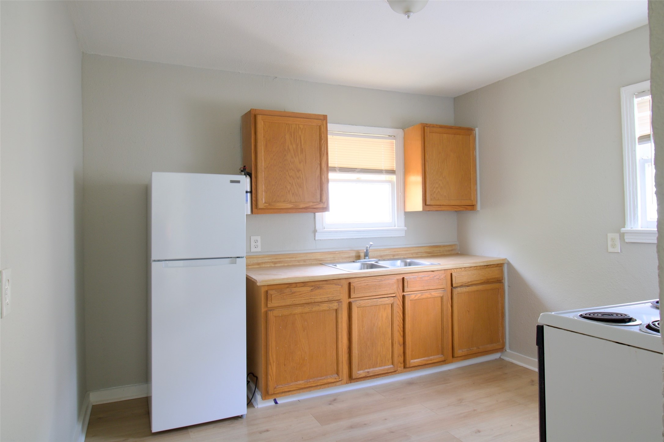 3102 Brackenridge Street 1 Property Photo 5