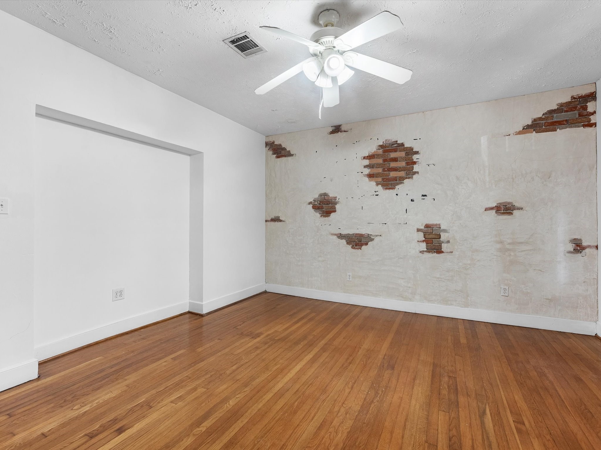 5419 Gulfton Street A-h Property Photo 37