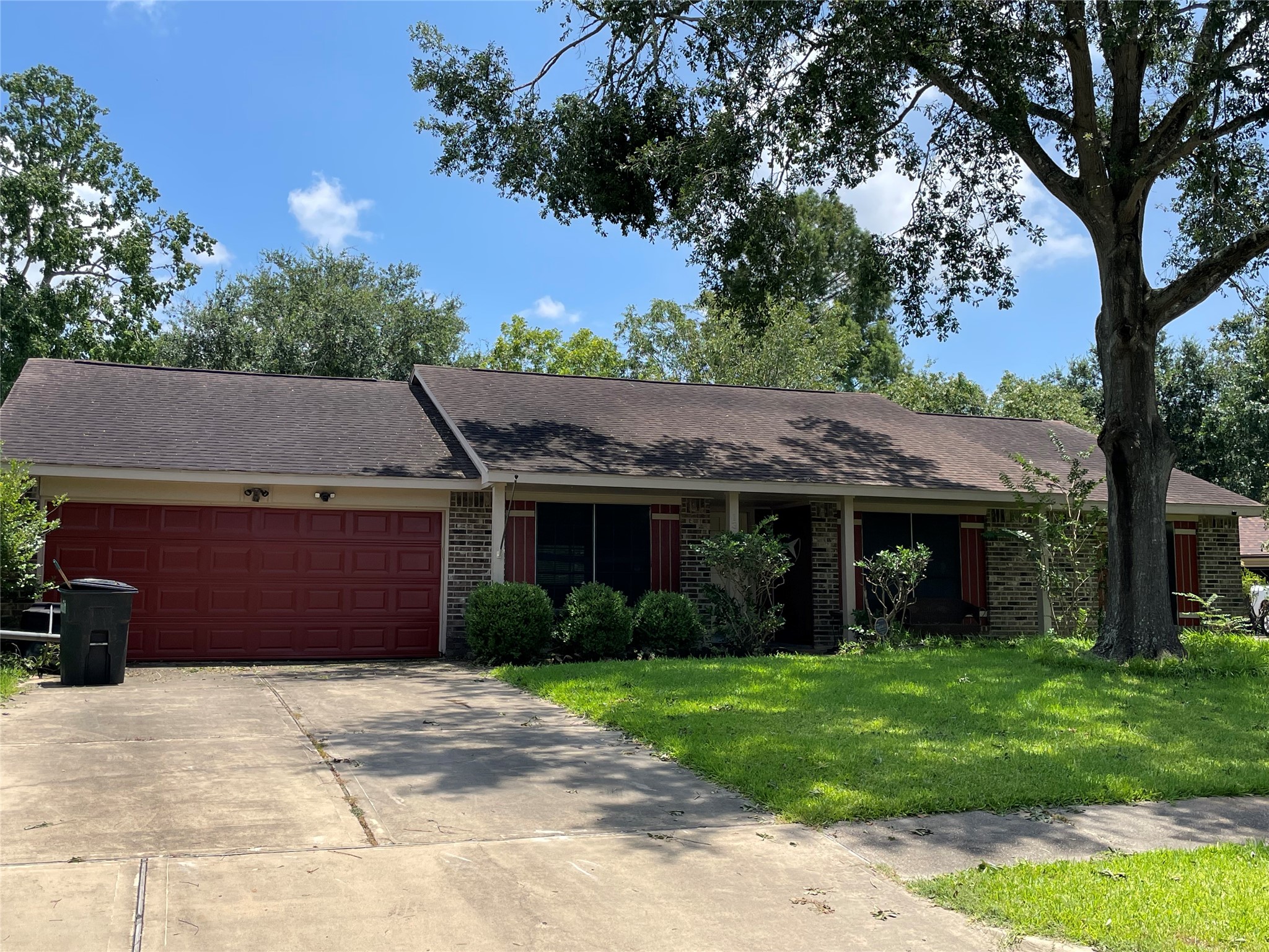 1314 Oak Hollow Drive Property Photo 1