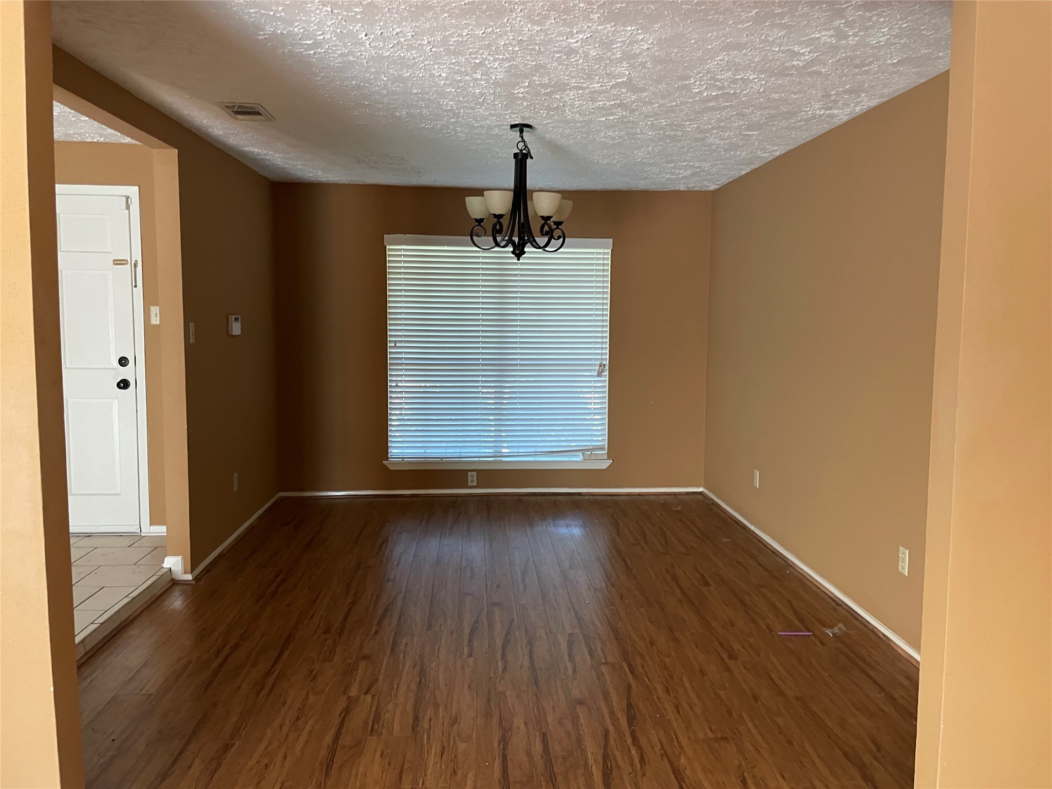 1314 Oak Hollow Drive Property Photo 2