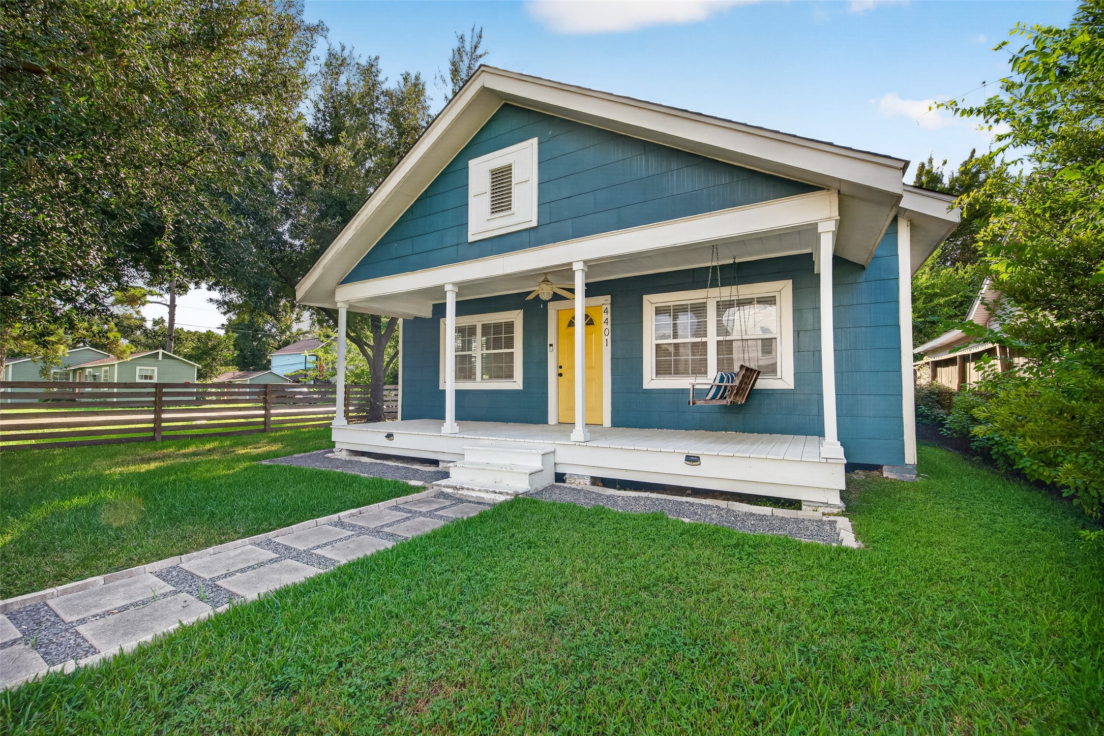 4401 Hain Street Property Photo 2